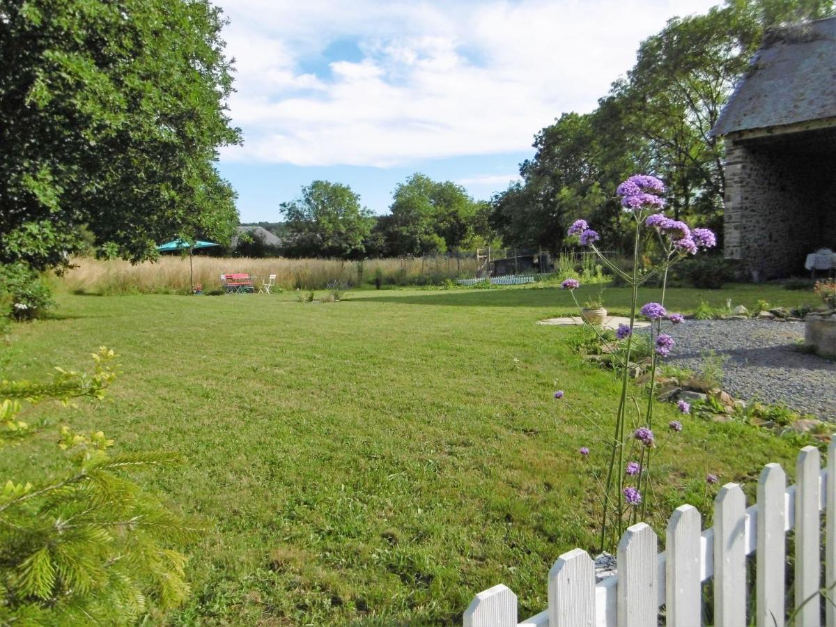 Bed and Breakfast La Bicyclette Bleue Montpinchon Exterior foto