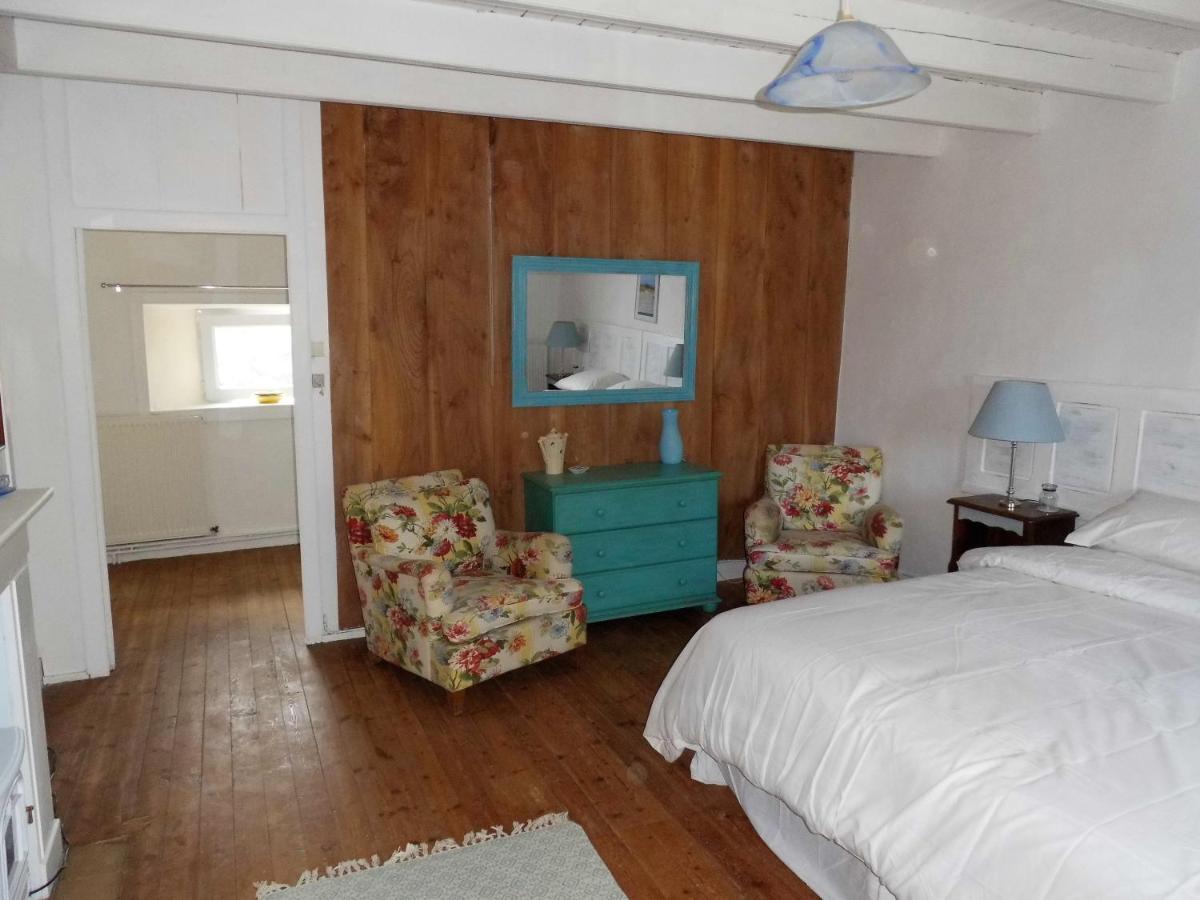 Bed and Breakfast La Bicyclette Bleue Montpinchon Exterior foto