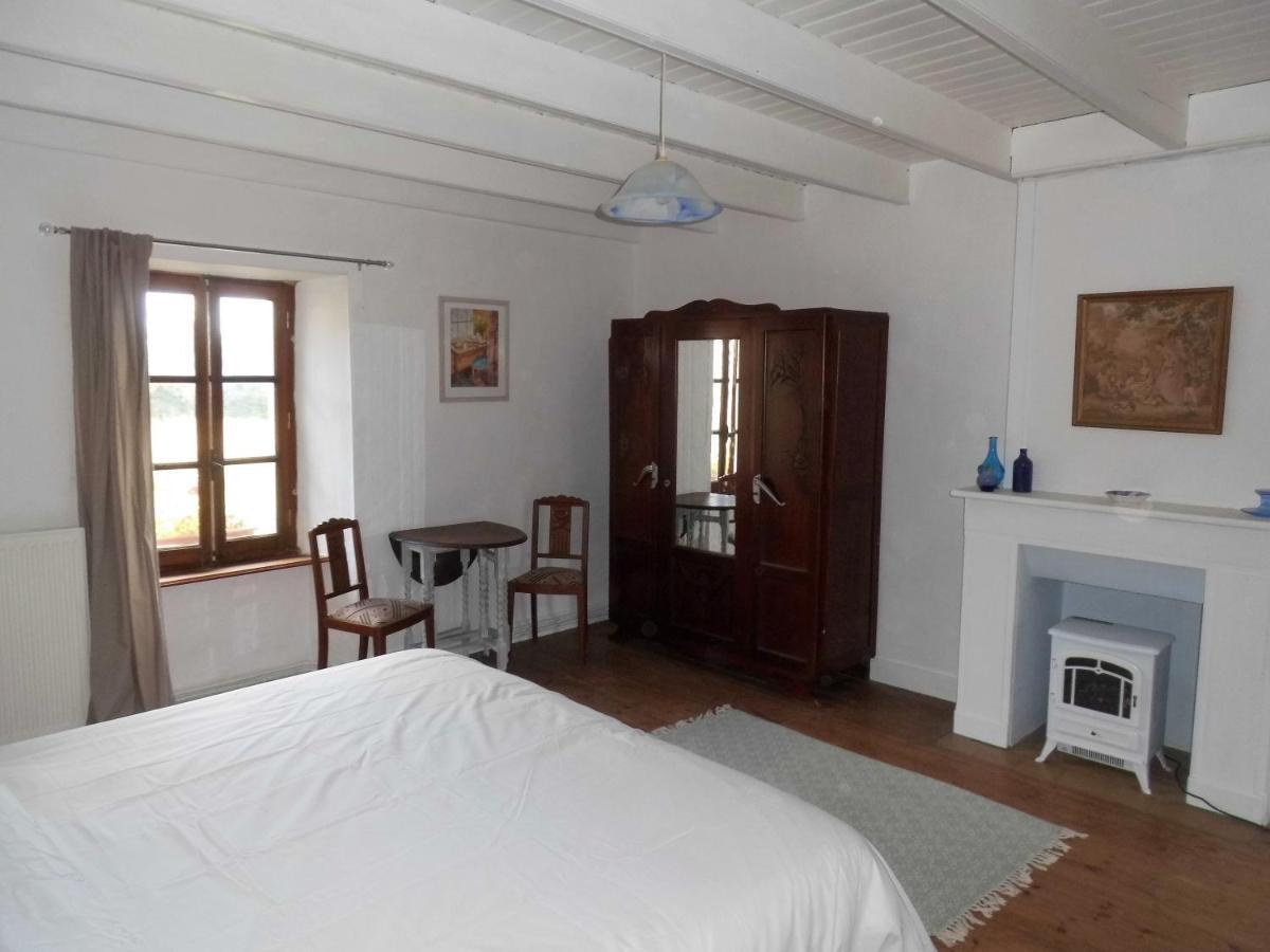 Bed and Breakfast La Bicyclette Bleue Montpinchon Exterior foto