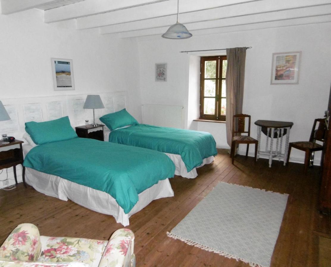 Bed and Breakfast La Bicyclette Bleue Montpinchon Exterior foto